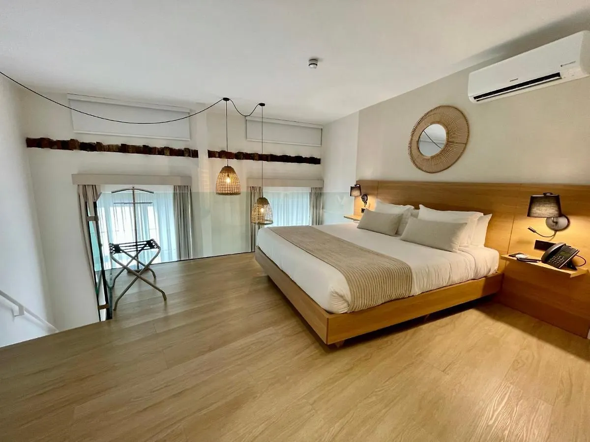 ***  Hotel Emblematico Hi Suites サンタクルスデテネリフェ スペイン